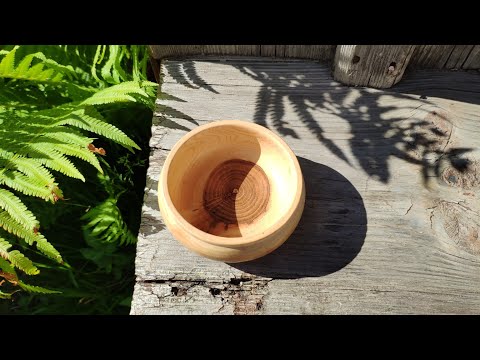 Видео: Точу ясень. Пепельница.