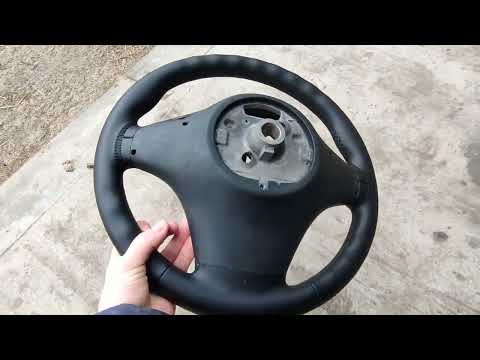 Видео: Замена обшивки руля BMW X5 E53. Снятие руля.