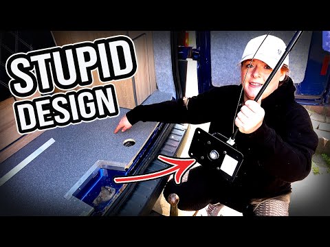 Видео: Замена держателя запасного колеса Ford Transit