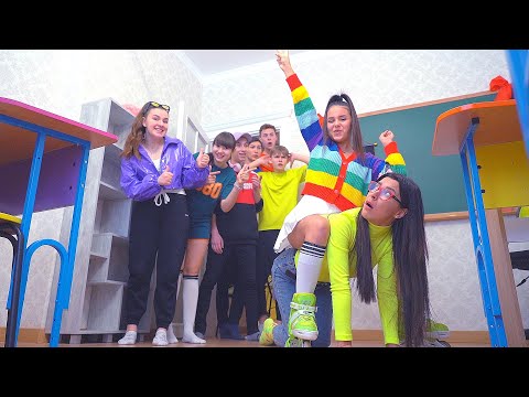 Видео: ДАША ОБНАГЛЕЛА и ДОСТАЁТ УЧИЛКУ!!!