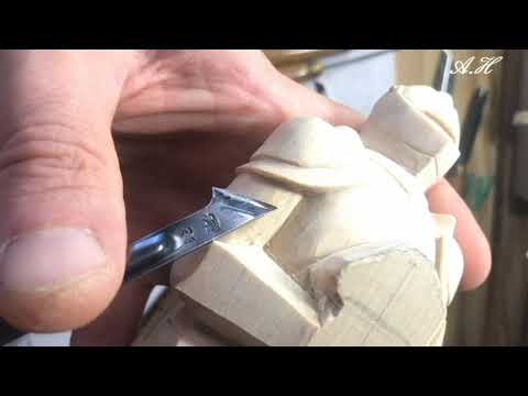 Видео: Как вырезать из дерева шахматного слона.(офицер) how to cut wood, chess elephant.