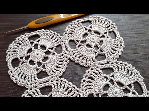Видео: Простой   КВАДРАТНЫЙ МОТИВ вязание крючком мастер-класс How to Crochet for Beginners