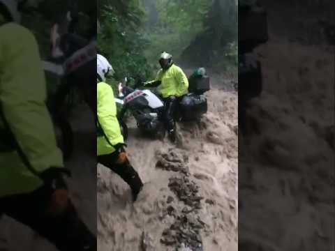 Видео: Ледь вибрались.Стихія страшна сила