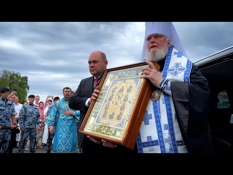 Видео: Икона Божией Матери «Знамение» прибыла в Коренную пустынь. 05.07.2024.