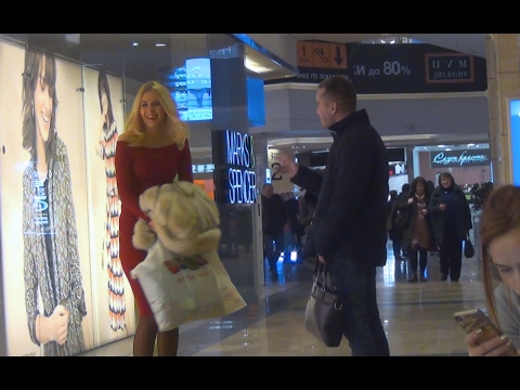 Видео: Модель жестко слила назойливого парня. Веселое знакомство с девушкой.