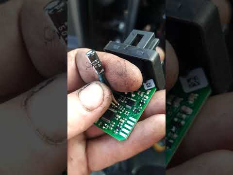 Видео: Переделка реле поворотов НИВА 2021 года