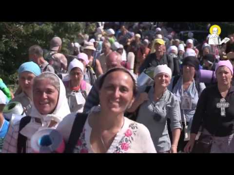 Видео: Крестный ход из Каменец Подольского.  Последний день перед входом в Почаев