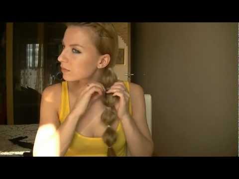 Видео: Как сделать интересную и простую прическу