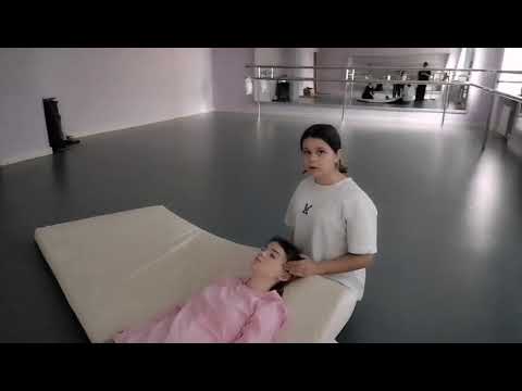 Видео: Красная дверь желтая дверь игра