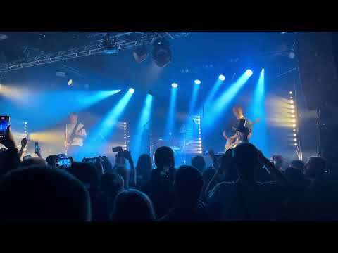 Видео: Abyss, Watching Me - В спирали (Live @ Glastonberry, Москва, 26.01.24)