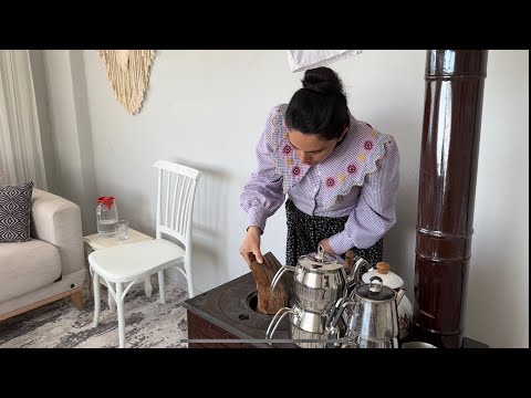 Видео: Деревенский Дом \ Мини-лепешки \ Морковно-коричный торт