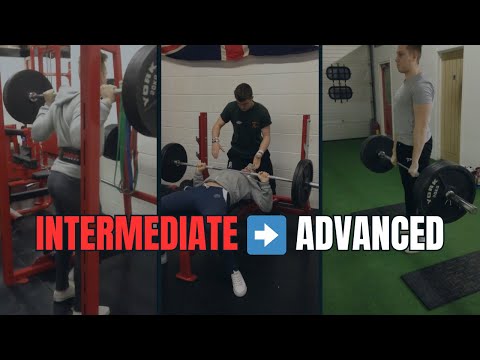 Видео: Вы застряли на приседаниях с 3 дисками, жиме лёжа с 2 дисками и становой тяге с 4 дисками — вот ч...