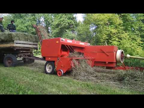 Видео: Тюкование лесного сена. Сенокос. Sipma Z 224/1. ЮМЗ