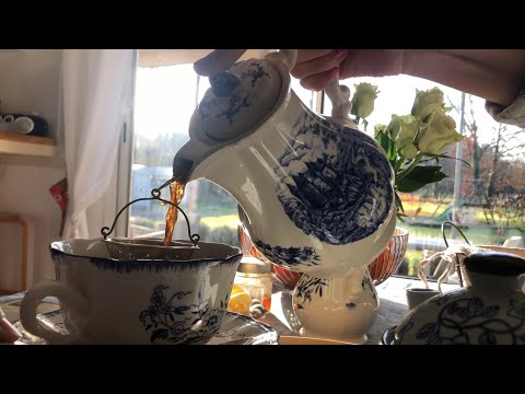 Видео: Французский завтрак . Чаепитие с подругами ☕️. Сервировка рождественского стола 🎄