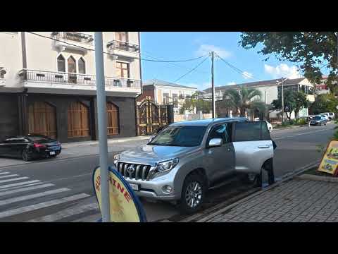 Видео: Сухум,по улочкам 
