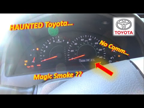 Видео: Заколдованная Toyota выпустила дым? (Camry No-Start No-Comm)