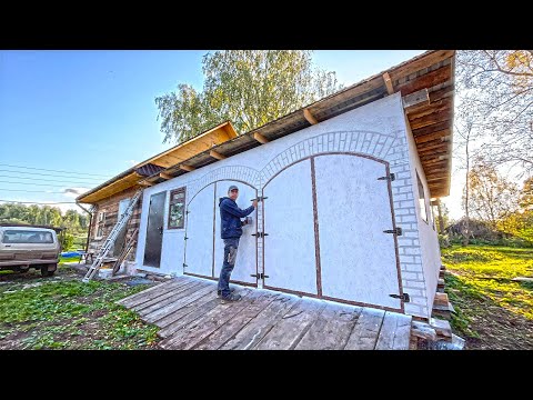 Видео: Преображаем гараж из ОСП в кирпичную старину. Утепляем потолок мастерской. Работа на картофельнике