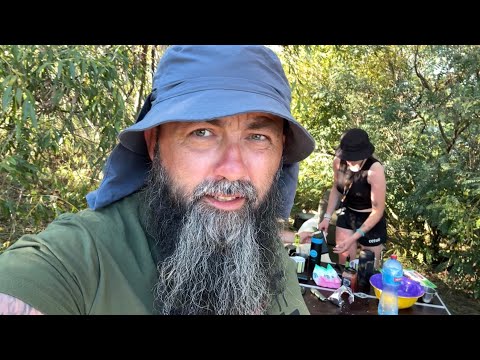 Видео: «Мы нашли СЕКРЕТНОЕ место и уехали в глушь на 4 дня 🎣⛺» 4й день