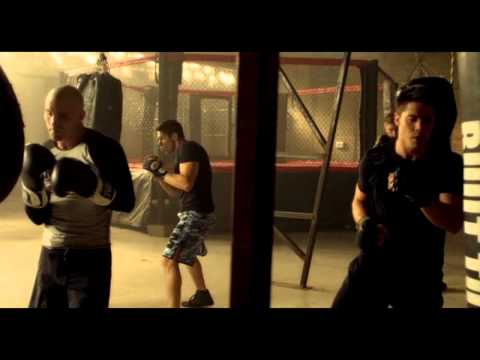 Видео: Никогда не сдавайся 2 - Never Back Down 2