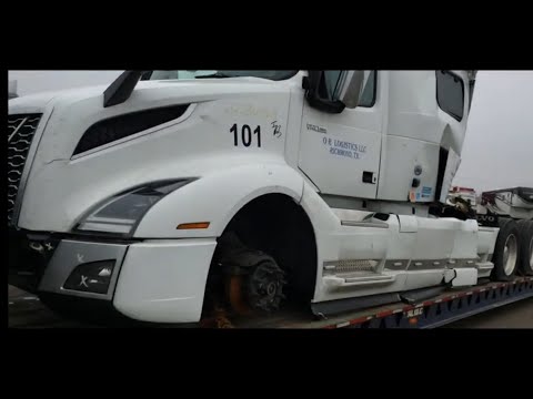 Видео: 2019 Volvo VNL860 и уже разбили.