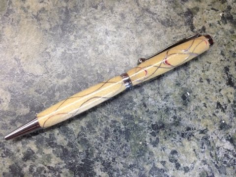 Видео: Сегментированная кленовая ручка в форме банки с газировкой