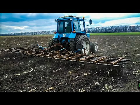 Видео: Отличная самоделка для фермера. Пружинная борона на МТЗ и ЮМЗ  Сезон 2021