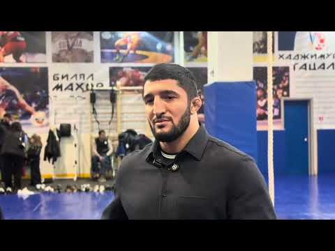 Видео: Абдулрашид Садулаев открыл борцовский зал в Москве.