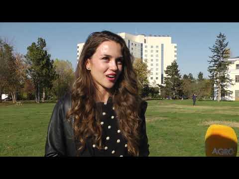 Видео: Камелия Карадочева: Дакелът е порода, която опитомява човека