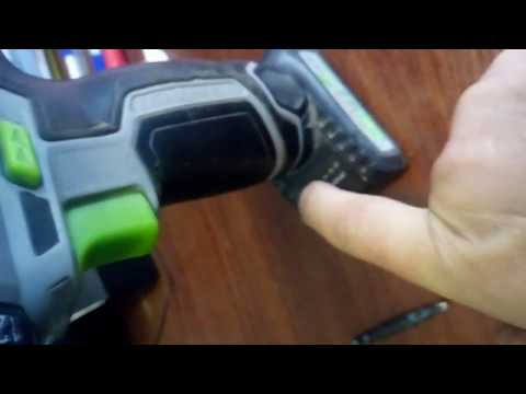 Видео: Ремонт аккумулятора от шуруповёрта Интерскол