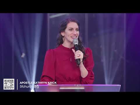 Видео: Как смиряться в Господе - Апостол Кэтрин Крик