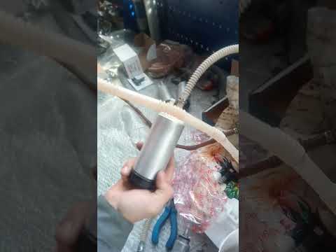 Видео: Топливные насосы на каен 4.5 (у туарега 3.2такие же) обратный клапан как должен работать.