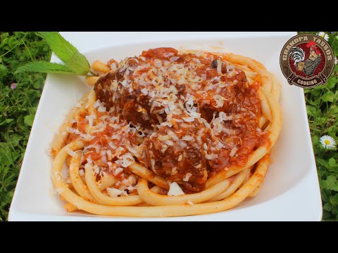 Видео: Тушеная телятина в томатном соусе на пасте