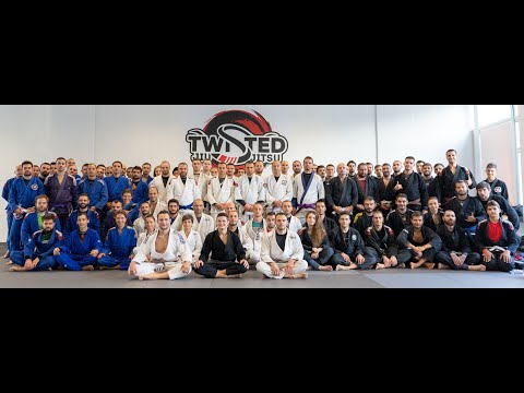Видео: Sport Cage в академията на "Twisted BJJ"