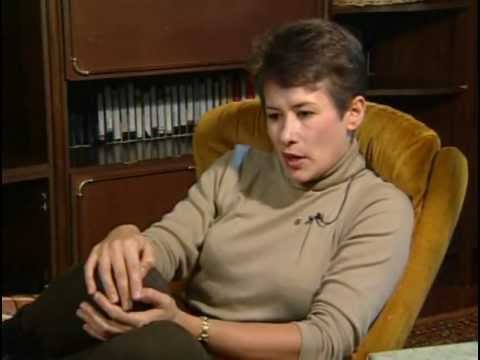 Видео: Е.Вайцеховская - Лишь мгновение ты на верху.avi