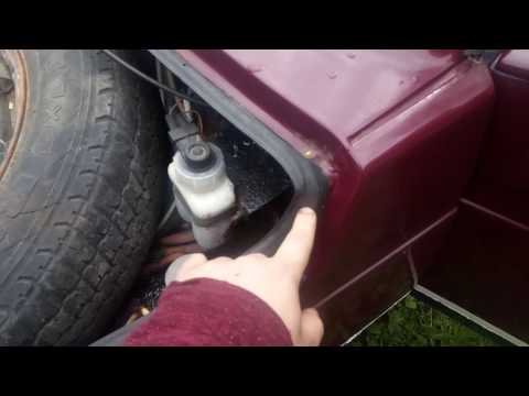 Видео: Резинки под капотом нива