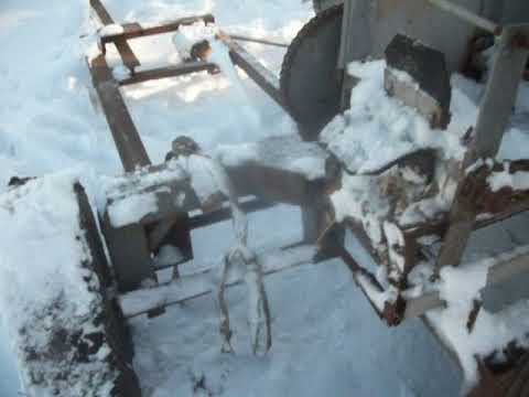 Видео: Кукурузоуборочний комбайн самодельный