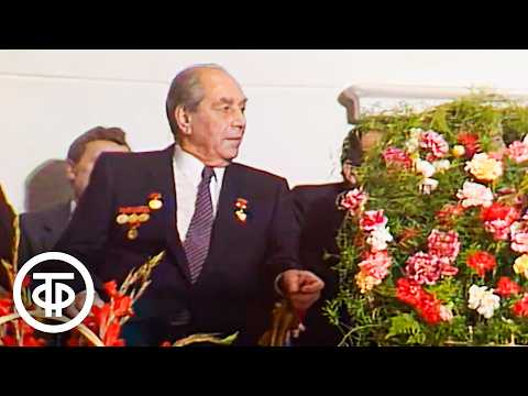 Видео: Шуточный танец артистов Музыкального театра Станиславского и Немировича-Данченко (1986)