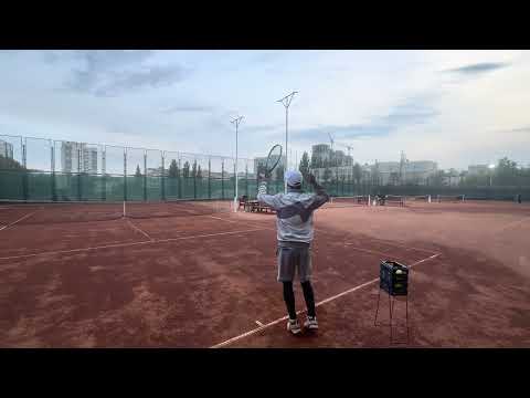 Видео: Видео 7, подача. Прыжок и приземление при подаче.