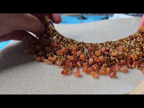 Видео: колье с кораллами #бисер #handmadebeads #diy #beads #творчество