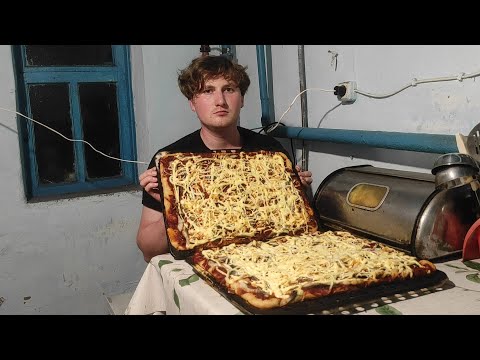 Видео: Готовлю пиццу с селёдкой и шпротами и рассказываю истории