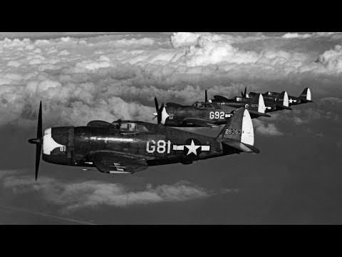 Видео: НЕМЕЦКИЕ пилоты смеялись над P-47 THUNDERBOLT — пока его восемь .50 не обрушили на них шквал огня