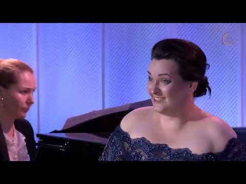 Видео: Olga Maslova. P. Tchaikovsky. "День ли царит..."