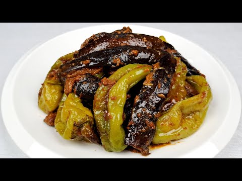 Видео: БАКЛАЖАНЫ С ПЕРЦЕМ ТУШЕНЫЕ В СОЕВОЙ ПАСТЕ ТЯЙ ❗ Простой Рецепт Вкусных Баклажан с Перцем!