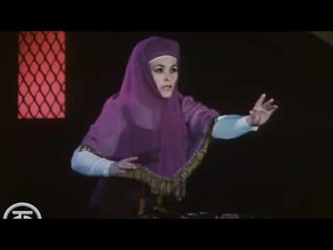 Видео: Валентина Левко – Сцена гадания Марфы (1975)