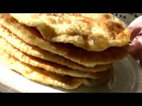 Видео: Вкуснейшие лепёшки с мясом и сыром.