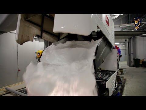 Видео: То, что за кадром. Все о подготовке ледовой площадки к играм