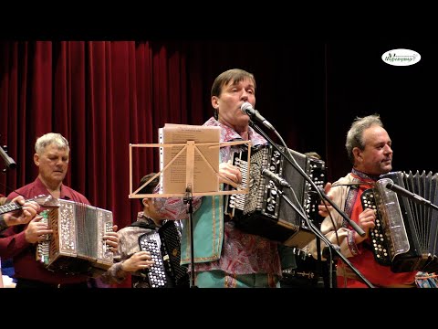 Видео: НОВОГОДНИЙ КОНЦЕРТ ГАРМОНИСТОВ В ГОРОДЕ ИСТРА! Пой гармонь, звени душа, песня русская слышна!