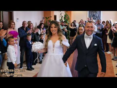 Видео: Сватбен трейлър на Марти и Мери 20.04.2024г. Стефан Студио 0877697509