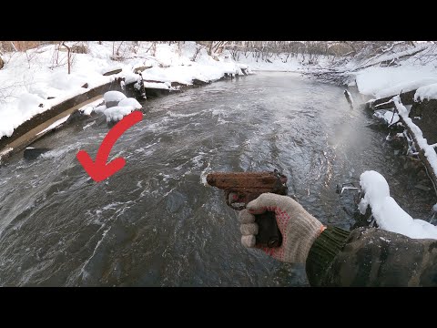 Видео: Мы Были не в себе когда вытащили Пистолет на Поисковый Магнит из речки