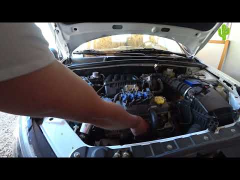 Видео: Первая замена свечей зажигания LADA Granta .     Причина была в свечах !!